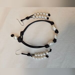 Genuine leather and fresh pearl bracelet & necklace